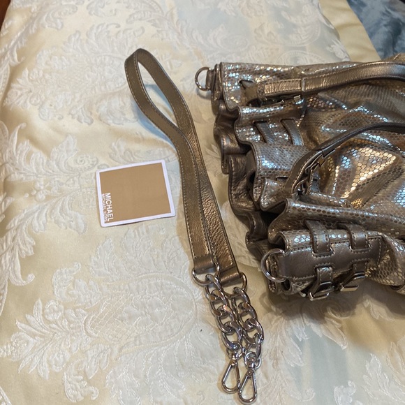 Michael Kors Leather large pale metallic gold “Reptile “ purse - Picture 10 of 13